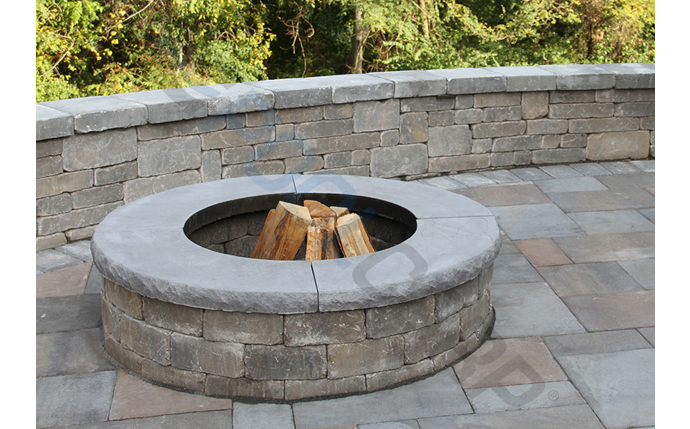 POOL360 | Ashland Flagstone Firepit